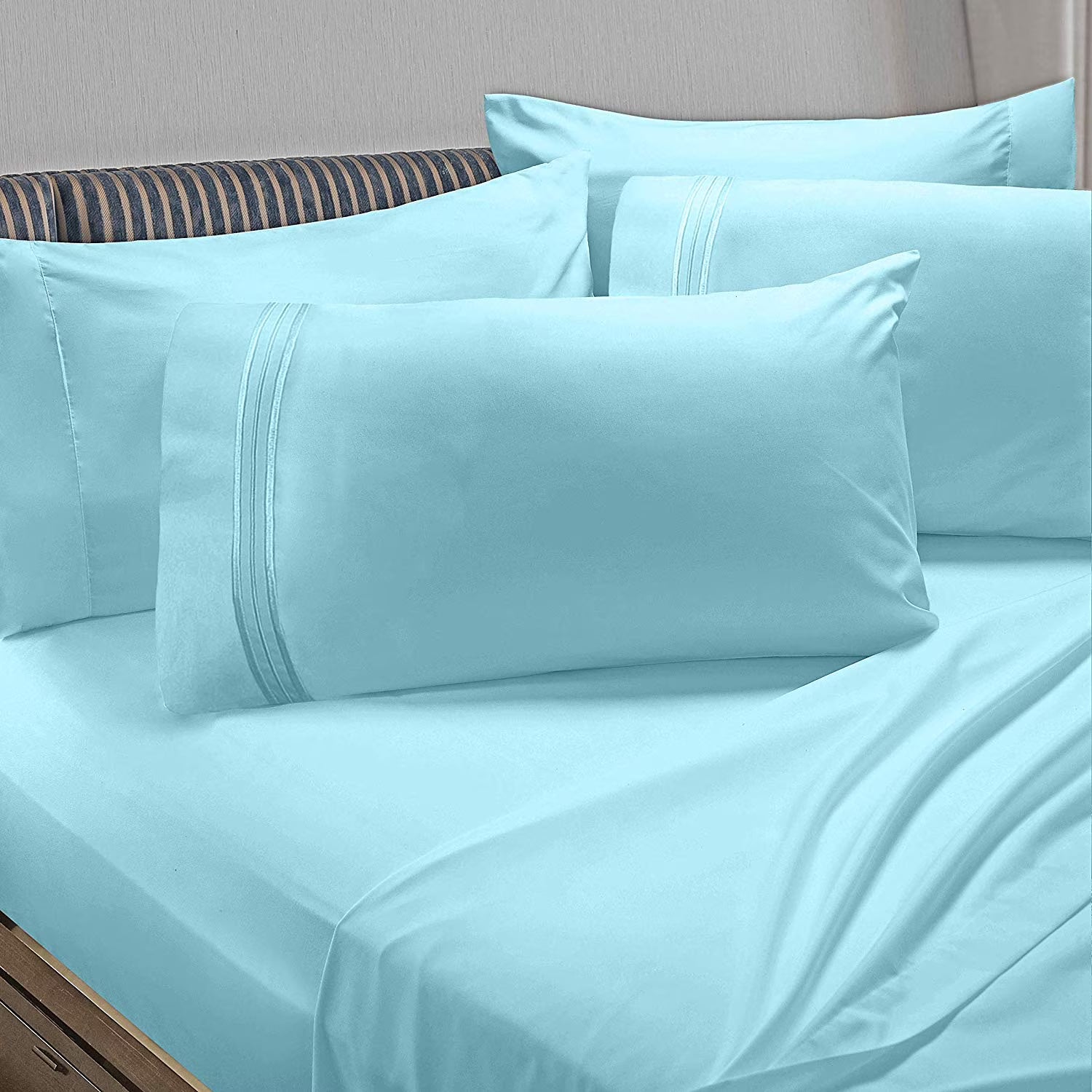 6 Piece Full Microfiber Bed Sheet Set with Extra Pillowcases, Deep Pockets Fitted Sheet, Aqua Light Blue Y958