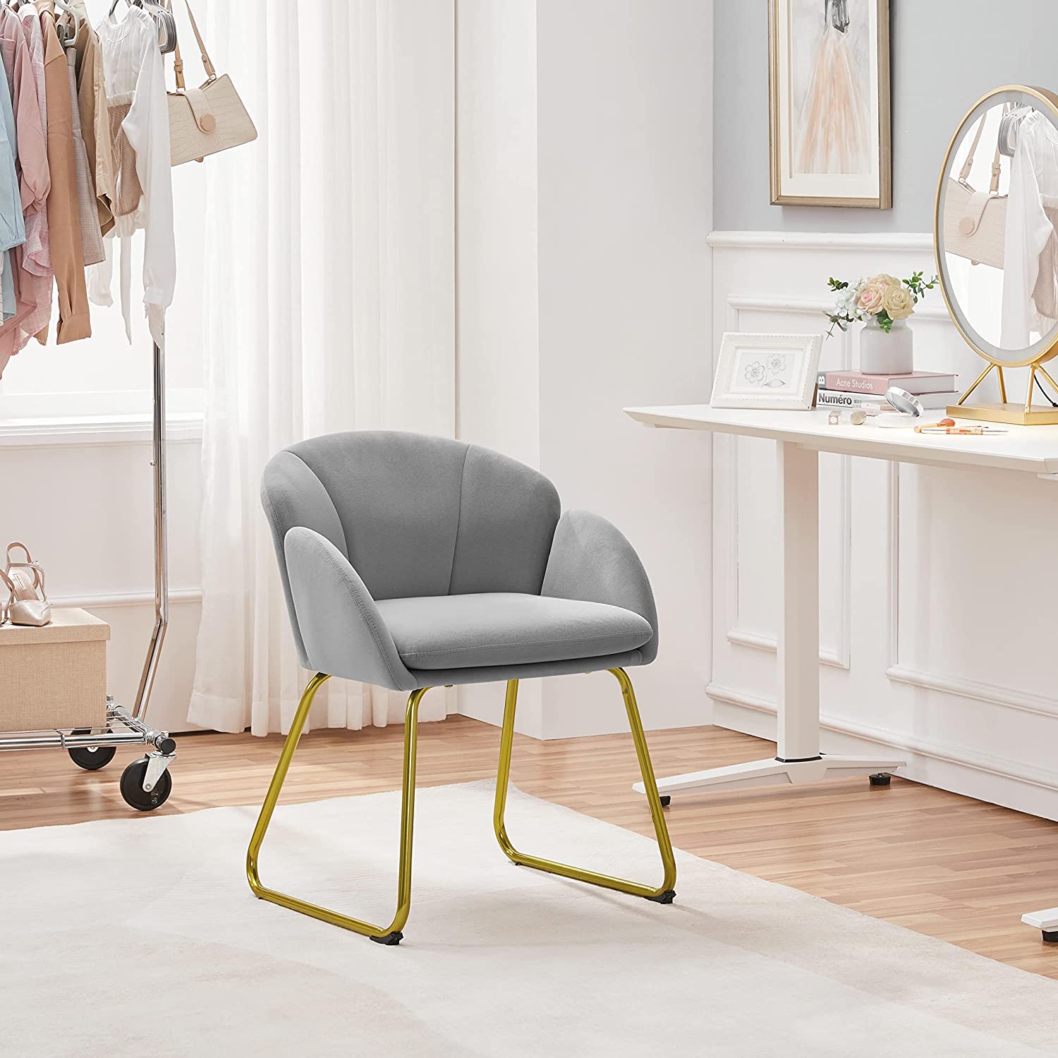Gray Velvet Armchair with Golden Metal Legs M996