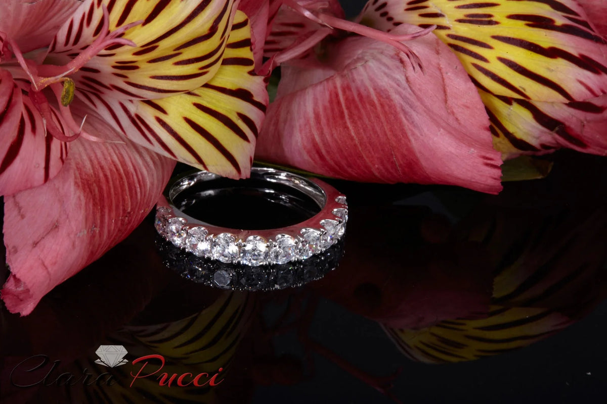 18K White Gold Simulated Diamond Engagement Ring Band R153211
