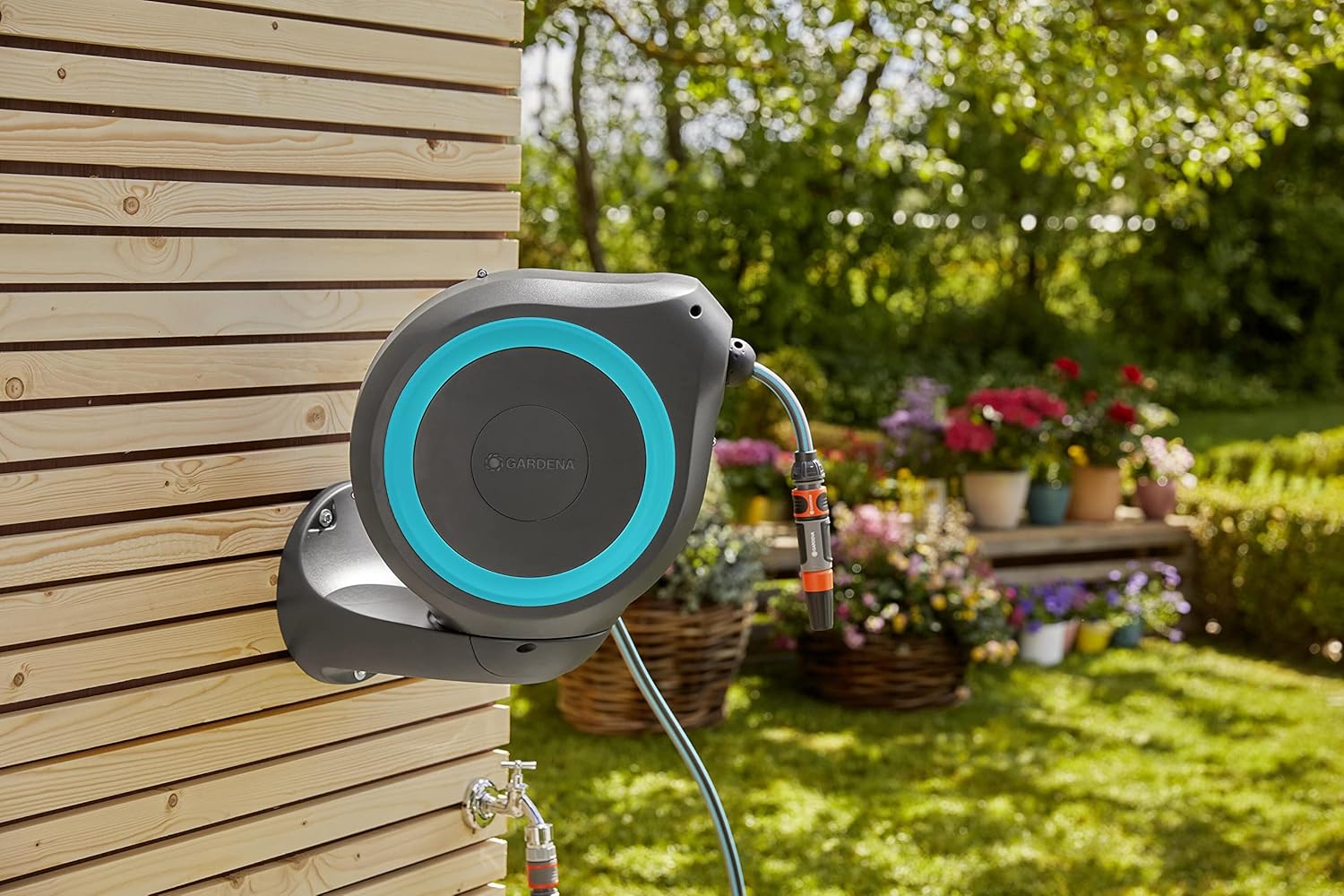 Wall Mounted Retractable Hose Reel 65 Ft I82017