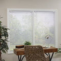 White Horizontal/Venetian Blind V941192