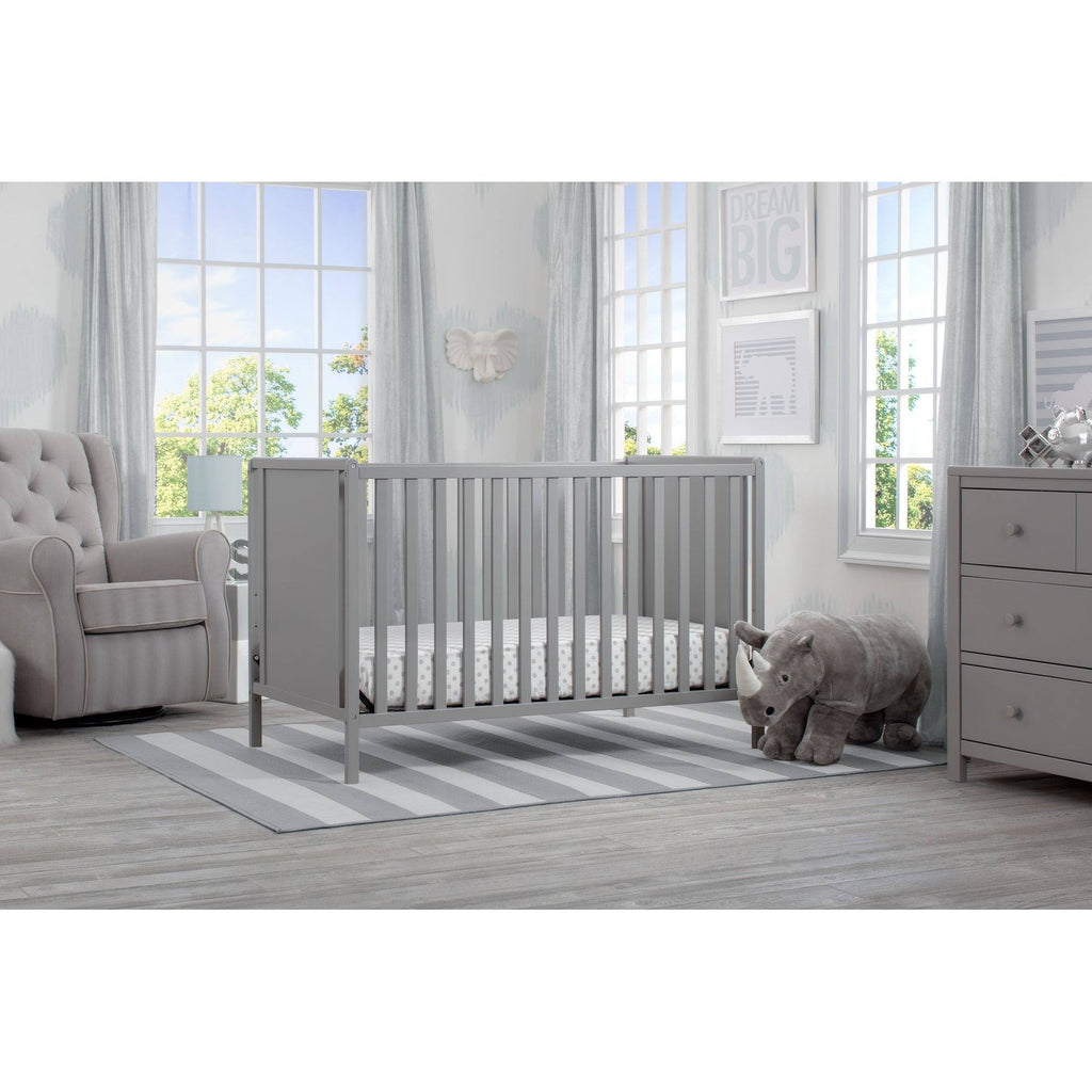 4-in-1 Bianca White Convertible Crib R5698