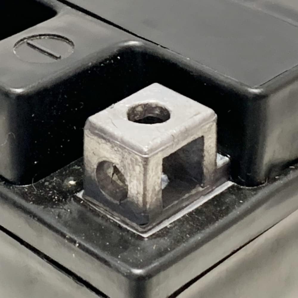 Maintenance Free Sealed AGM Battery R806